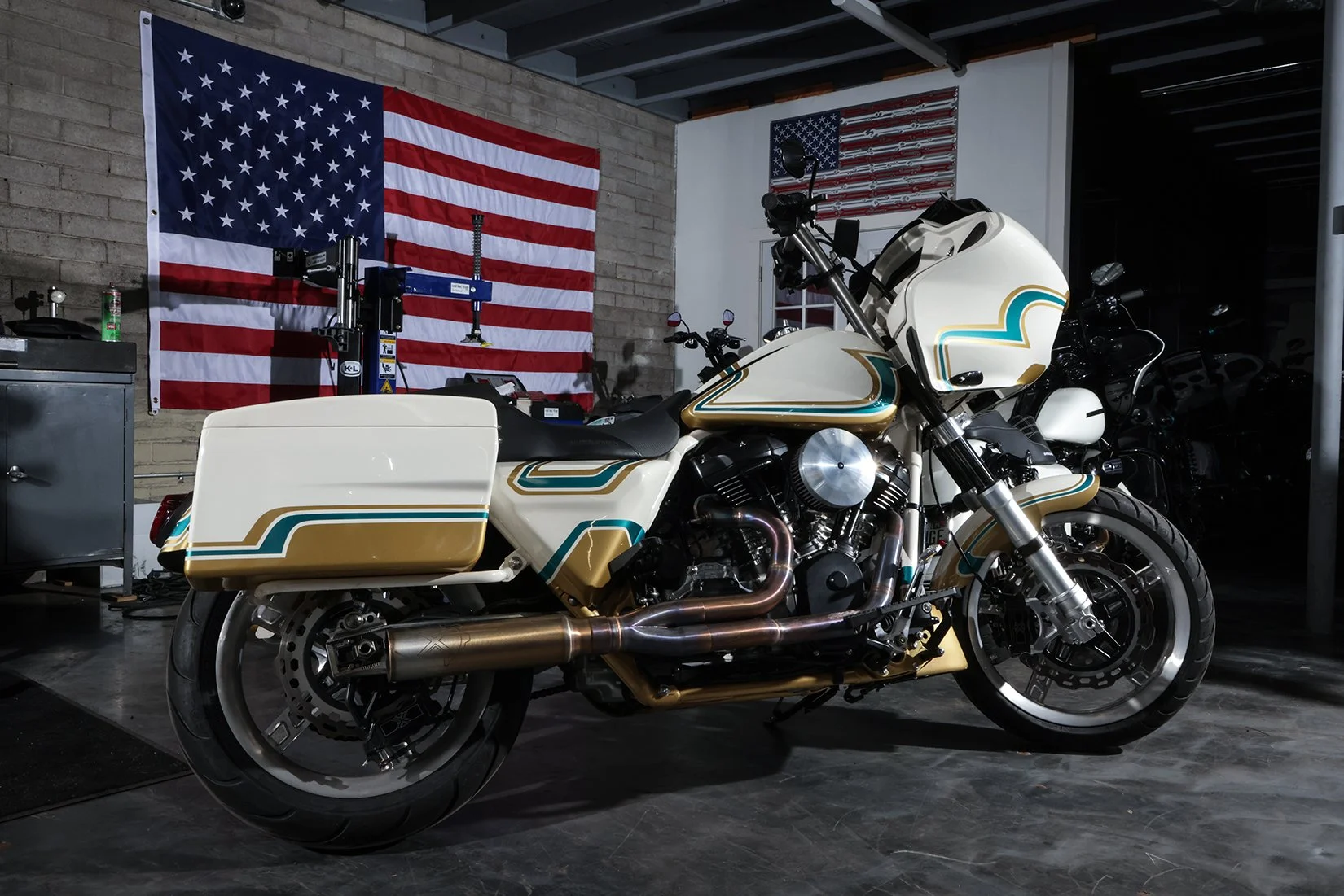 FXR Division +2 Legends AXEO and Ohlins NIX 22 Cartridge Extension